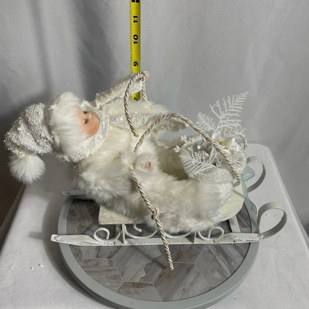 Heritage Signature Collection Winter Baby Figurine Sleigh Box COA